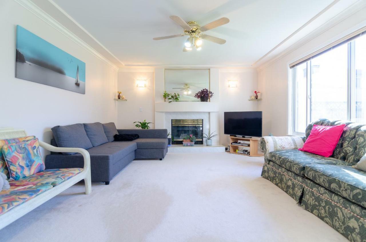 3 Private, Spacious, Bright Rooms In A Gorgeous House New Westminster Exterior foto