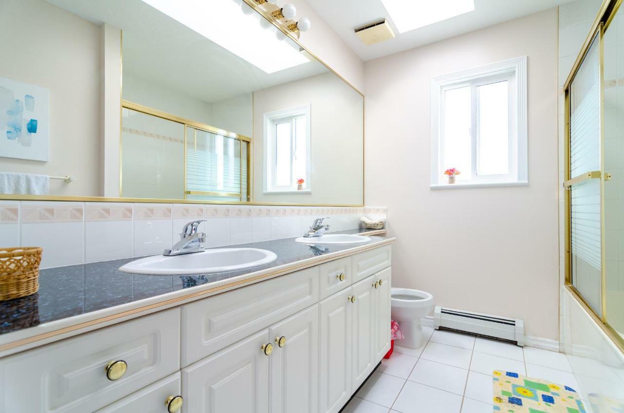 3 Private, Spacious, Bright Rooms In A Gorgeous House New Westminster Exterior foto